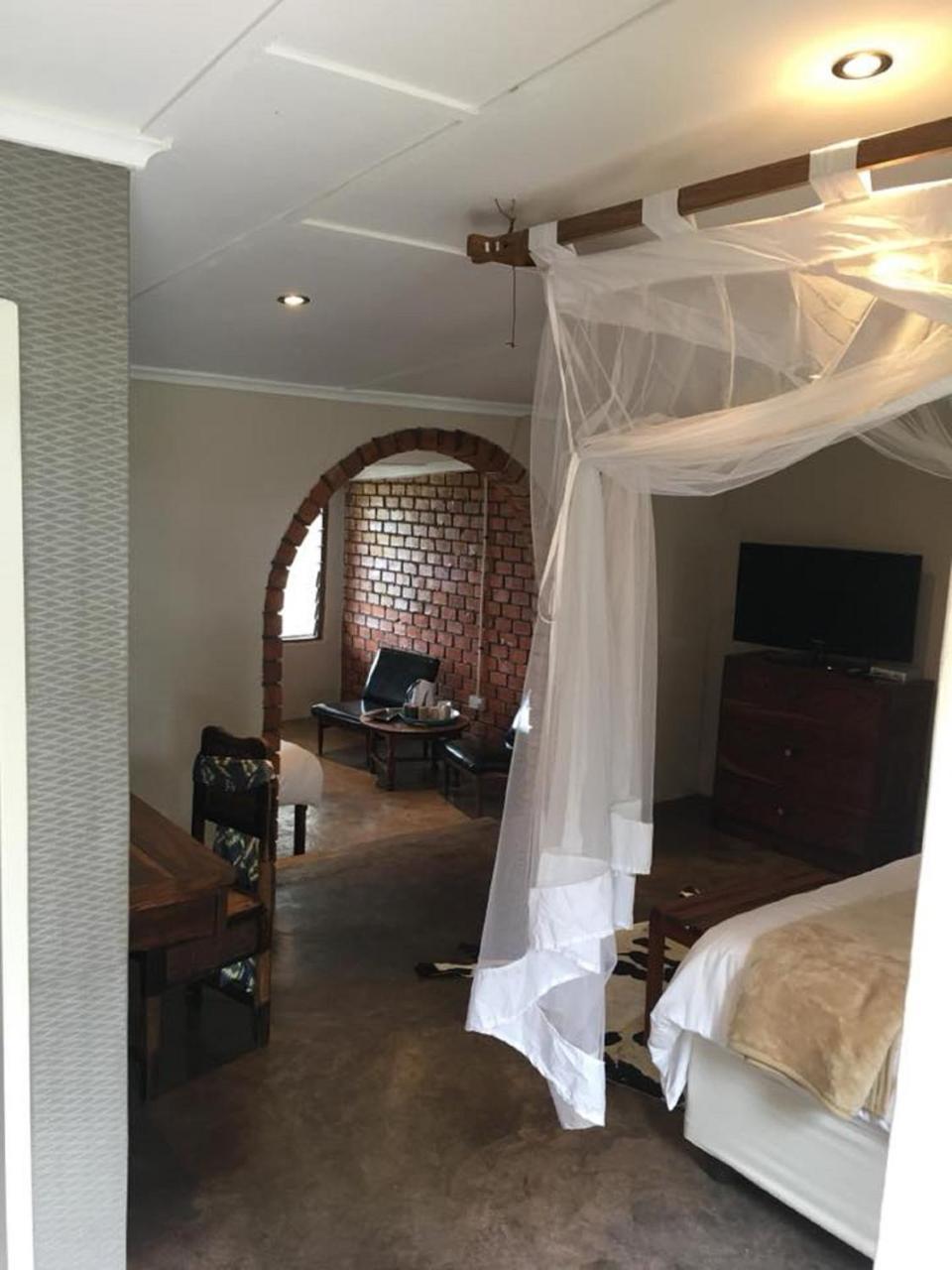 Musungwa Safari Lodge Shanjungu Екстериор снимка