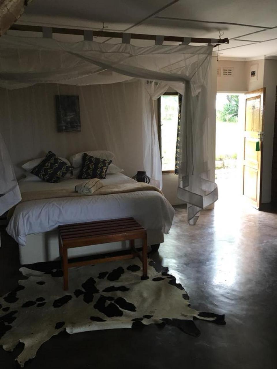 Musungwa Safari Lodge Shanjungu Екстериор снимка