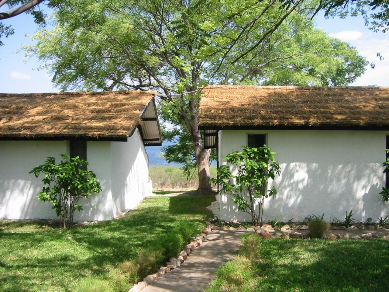 Musungwa Safari Lodge Shanjungu Екстериор снимка